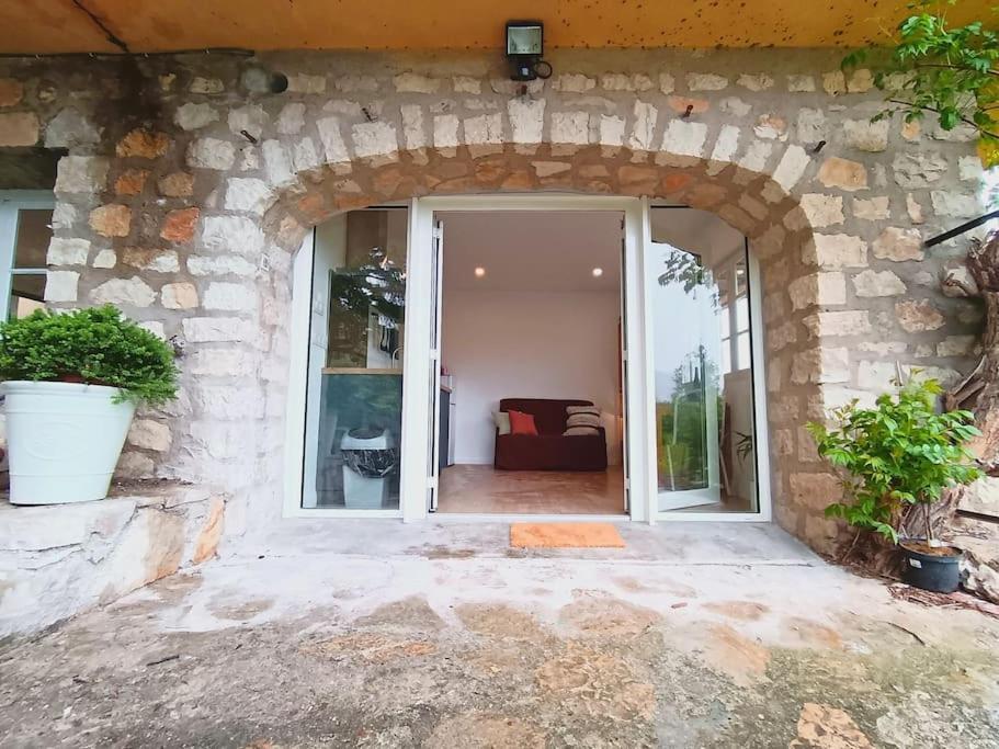 Lumineux Avec Jardin, Terrasse Et Vue Holiday home Lodeve